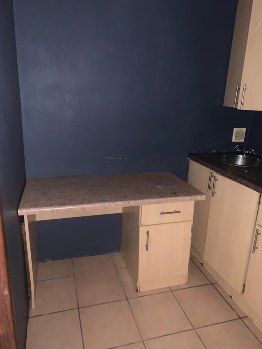 1 Bedroom Property for Sale in Brandwag Free State